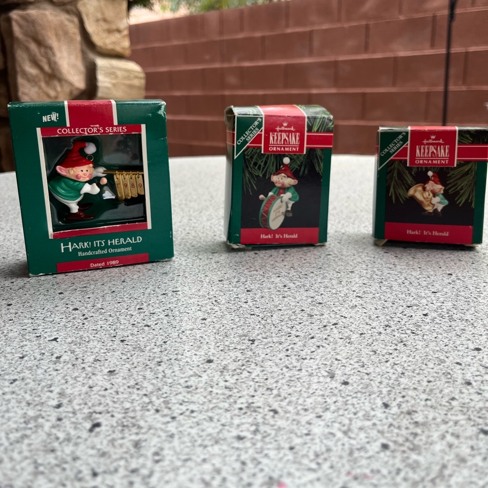 KEEPSAKE HALLMARK Hark 1989 , 1990, 1992 elf ornaments in good condition boxes!!